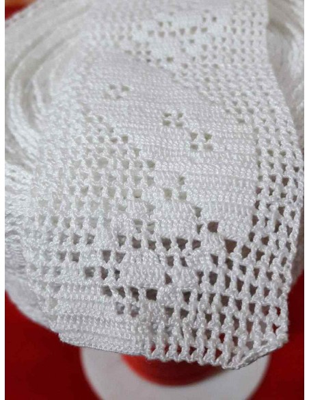 Tramezzo-bordura-pizzo-lavorato-alluncinetto-colore-bianco-l-4,5cm-x-6,65-metri-5
