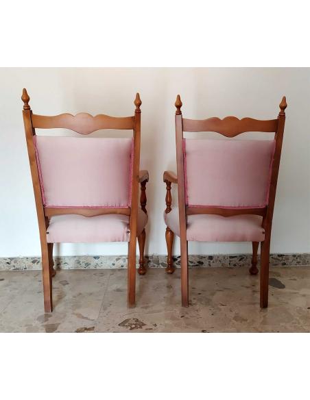 Poltroncina-in-legno-lavorato-con-braccioli-54x46x90-vintage-3