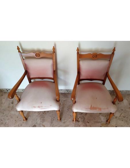 Poltroncina-in-legno-lavorato-con-braccioli-54x46x90-vintage-4