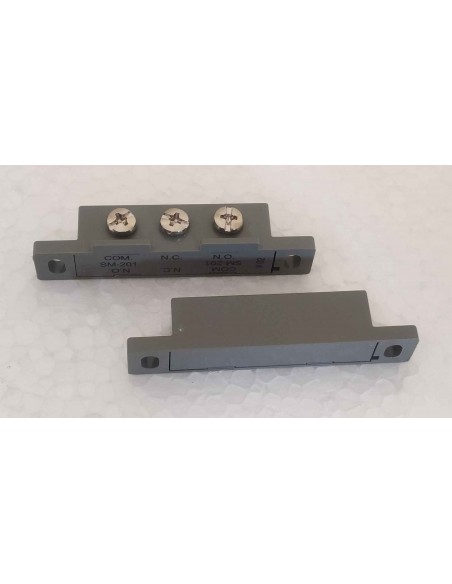 Contatto-sensore-magnetico-grigio-con-contatti-C/NC/NA-1