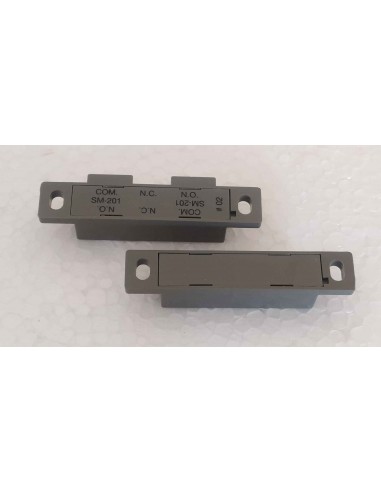 Contatto-sensore-magnetico-grigio-con-contatti-C/NC/NA-2
