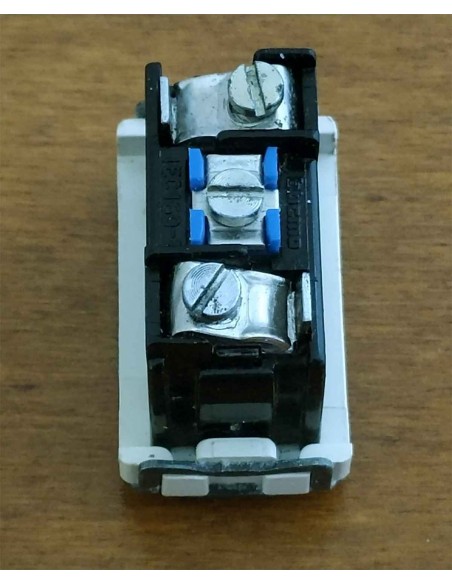 Presa-Tv-Bticino-magic-derivata-usata-10