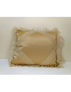 Cuscino-arredo-ecru-in-rasone-con-pizzo-e-merletto-35x40-cm-2