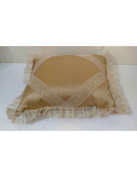 Cuscino-arredo-ecru-in-rasone-con-pizzo-e-merletto-35x40-cm-1