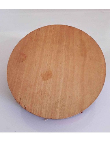 Scatola-regalo-rotonda-in-legno-con-rose-artigianali-e-nastri-rossi-o-21-cm-5