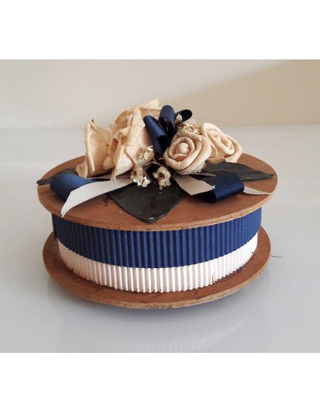 Scatola-artigianale-rotonda-in-legno-con-fiori-e-nastro-blu-o15-x-h-5-cm