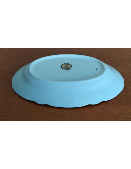 Vassoio-natalizio-in-porcellana-bianca-con-stelle-di-natale-e-rifiniture-in-oro-3