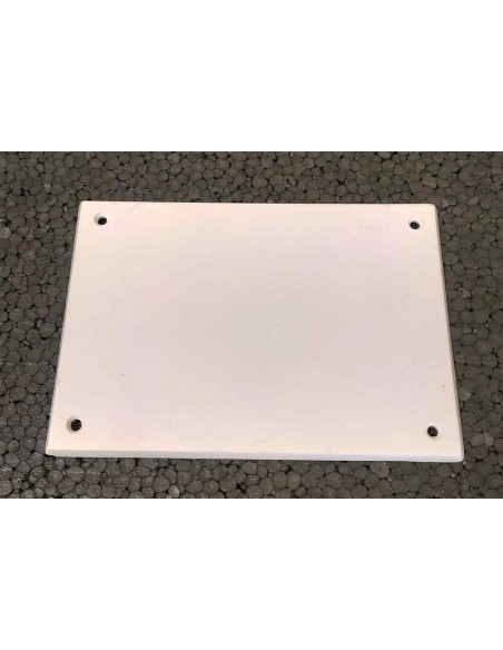 Coperchio-bianco-per-scatole-derivazione-incasso-150x105-mm-1