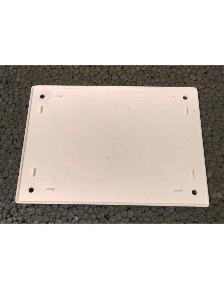 Coperchio-bianco-per-scatole-derivazione-incasso-150x105-mm-3