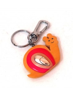 Portachiavi-lumaca-in-legno-colorato-con-placca-argento-recuerdo-archetto-chiaro 2