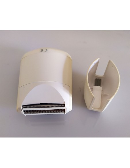 Rasoio-depilatore-da-donna-Philips-ladyshave-voyage-HP2704-13